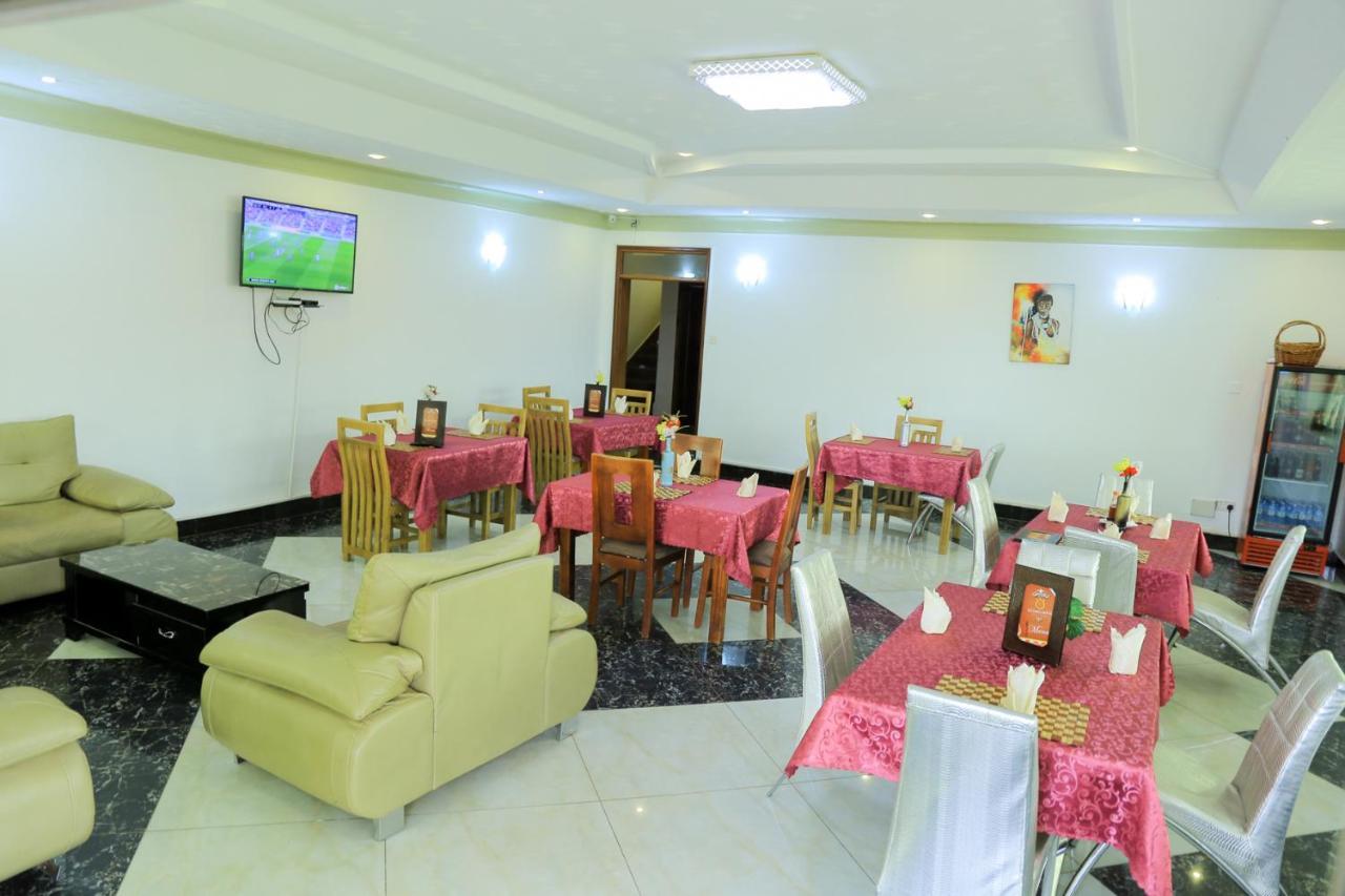 Victoria Royal Hotel Entebbe Esterno foto